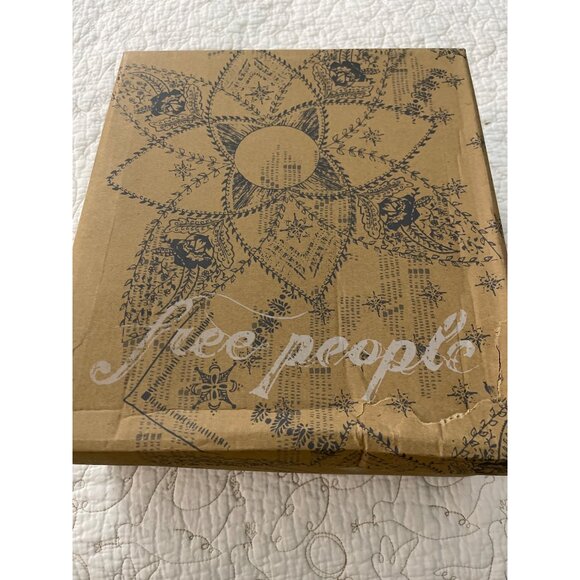 Free People Silver Way Out West Distressed Metallic Western Cowboy Boots 8.5 - Picture 10 of 10